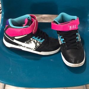 Nike Air Women’s Mogan Mid High Tops
